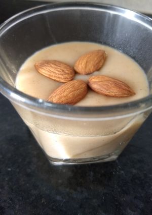 आटे का हलवा (Aate ka halwa recipe in hindi) रेसिपी मुख्य फोटो