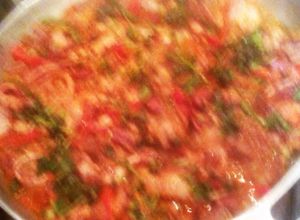 Una foto de Arroz con pollo Venezolano a la Dominguera
