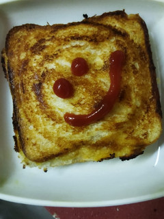 A picture of Aloo bread toast.