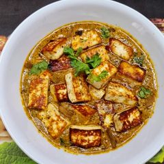 A picture of Paneer Afghani.