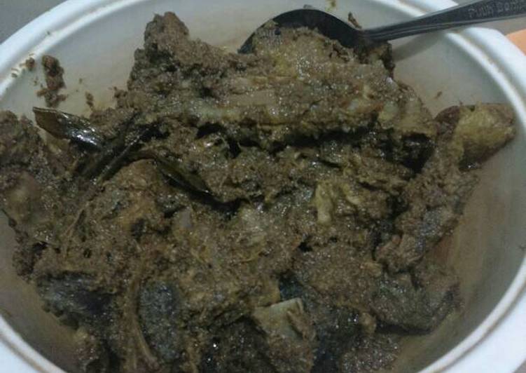 Resep Bebek bumbu hitam khas madura sambal bawang, Lezat Sekali