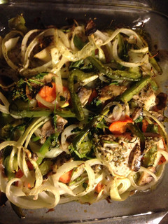 Una foto de Pescado al horno con vegetales
