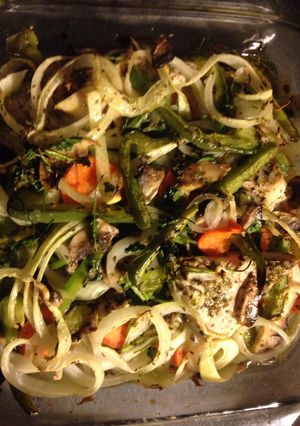 Una foto de Pescado al horno con vegetales