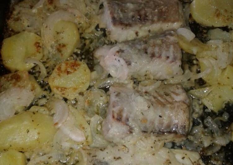 Filet de merluza con papas a la crema