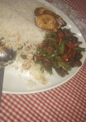 White rice with green pepper soup ainihin hoton girkin