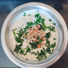 A picture of Crispy Palak Kishmish Raita.