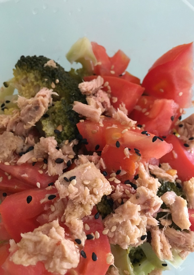Una foto de Ensalada improvisada