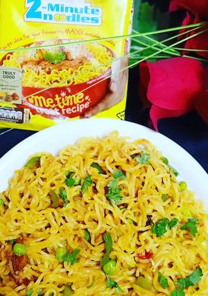 चटपटी मसालेदार मसाला मैगी (chatpati masaledar masala maggi recipe in hindi) रेसिपी मुख्य फोटो
