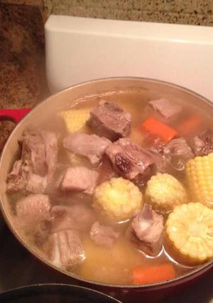 玉米蘿蔔排骨湯 的食譜成品照片