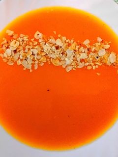 Sütőtökkrémleves pirított mandula szelettel recept fotója