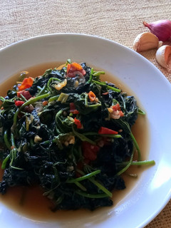 Foto resep Tumis daun ubi jalar dengan tomat dan terasi
