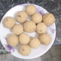 Nariyal laddoo A picture of Nariyal laddoo.