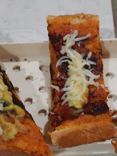 ઓપન આલુ ટોસ્ટ (Open Alu Toast recipe In Gujarati) રેસીપી મુખ્ય ફોટો