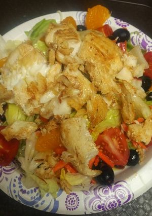 A picture of Haddock Salad (Chicken option).