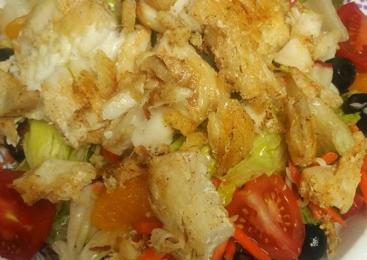 Haddock Salad (Chicken option)