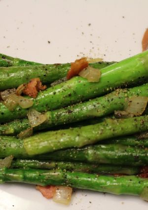A picture of Asparagus and Bacon.