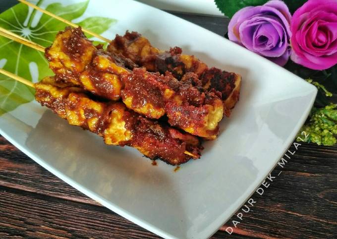  Bagaimana cara membuat Sate tahu bakar yang nagih banget