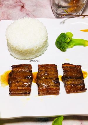 Hình của món Lươn đồng sốt nước tương.