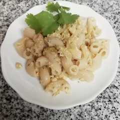Una foto de Fideos con huevo