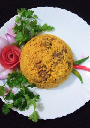 গরুর মাংসের ভূণা খিচুড়ি। রেসিপির প্রধান ছবি