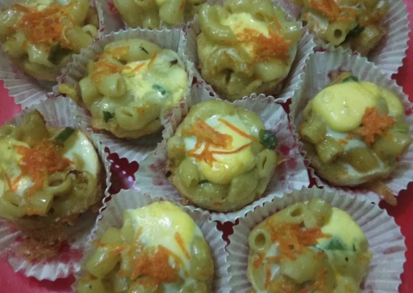 Makarena (Makaroni Enak)