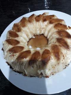 Una foto de Flan de queso y condensada