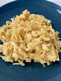 Una foto de Bacalao “A bras” o Bacalao dorado