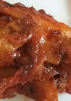A picture of Aam ki khatti chutney.
