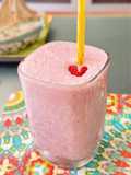 Smoothie φράουλας-μπανάνα με γάλα αμυγδάλου