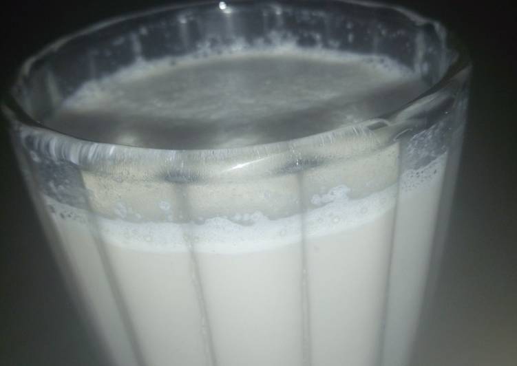 Steps to Make Quick Milkshake