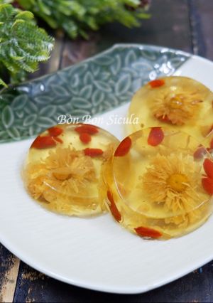 Hình của món Thạch Hoa Cúc Kỷ Tử.