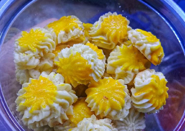 Bagaimana Menyiapkan Kue semprit susu ekonomis, Sempurna