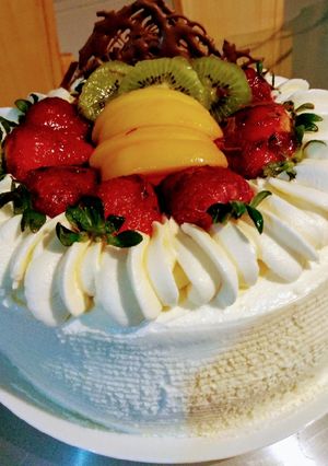 Una foto de Torta fría con relleno de durazno