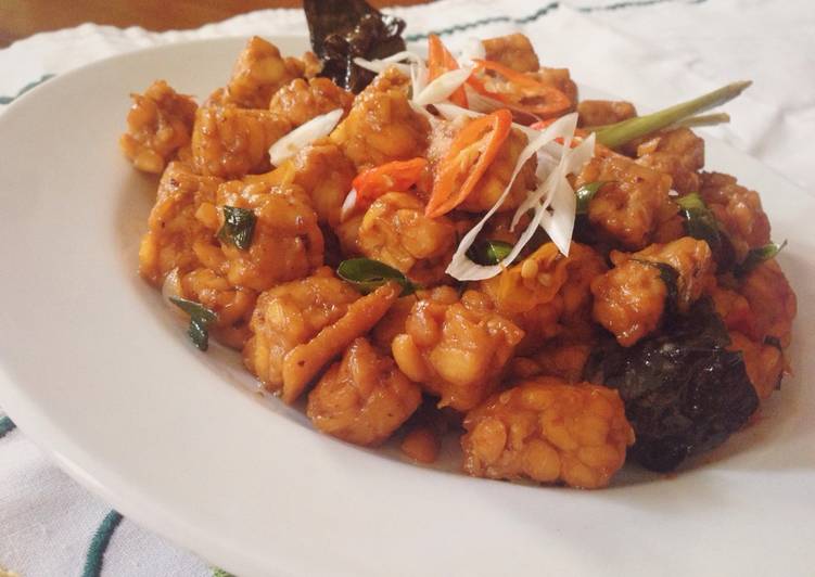 Bagaimana Menyiapkan Tempe Manis Saus Tiram Anti Gagal