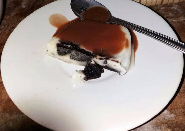 Puding Susu Oreo Vla
