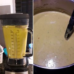 A picture of Broccoli soup [keto].