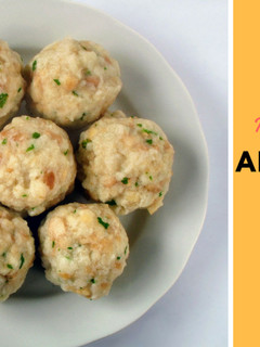 Una foto de Albóndigas de pan con queso - knödel