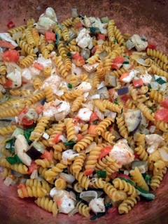 Una foto de Salteado de fideos y vegetales