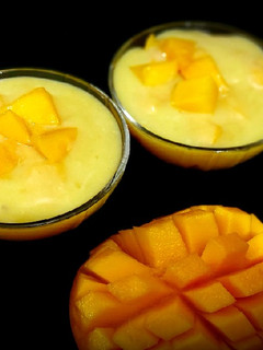 मैंगो खीर(mango kheer recipe in Hindi) रेसिपी मुख्य फोटो