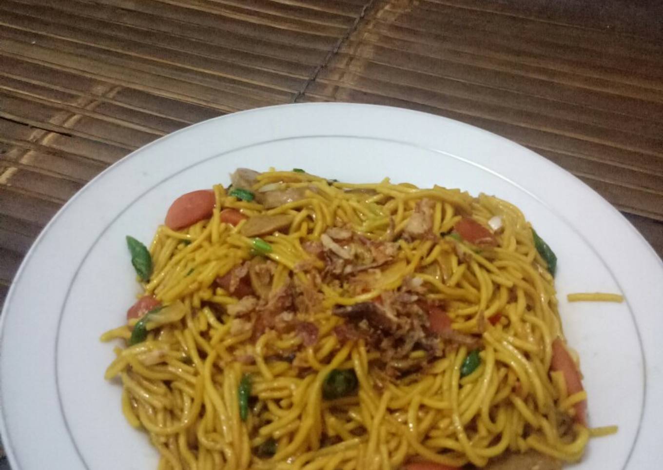 Mie kuning goreng
