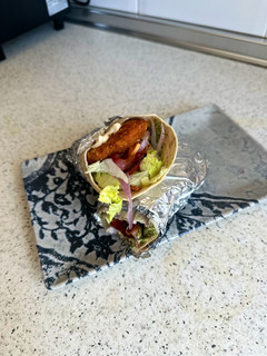 Una foto de Wrap de pollo estilo mexicano