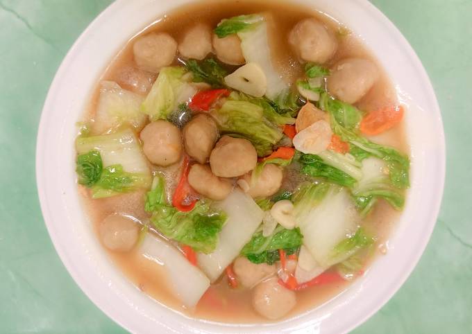 Cah Sawi Putih Bakso