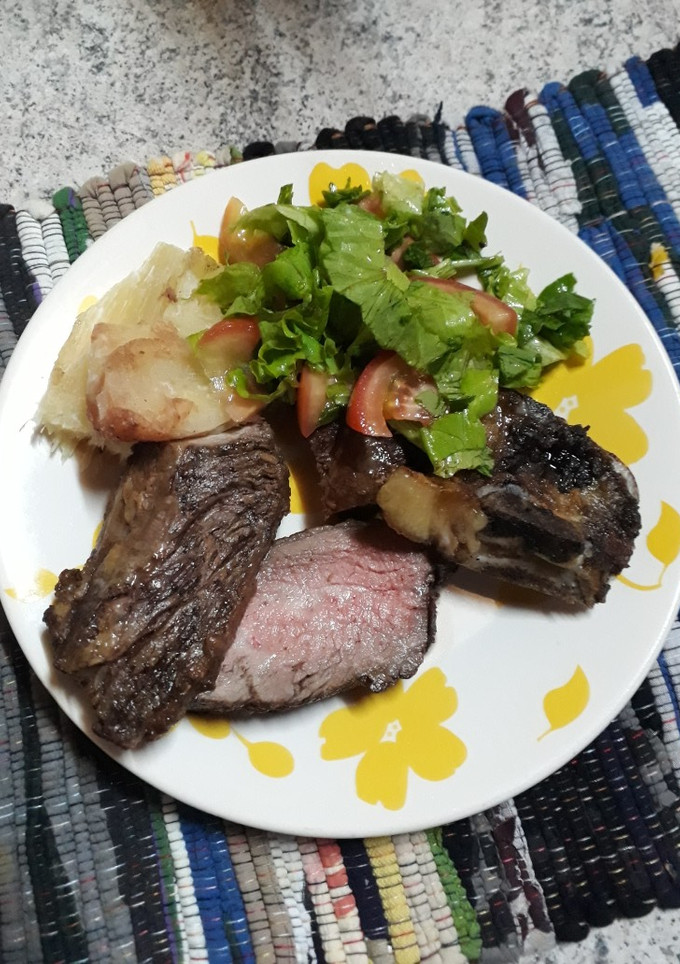 Una foto de Asado de cola cuadril y falda parrillera