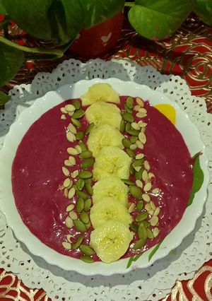 A picture of Detox Vegan Red Velvet Smoothie.