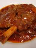 Paletilla de lechazo guisada