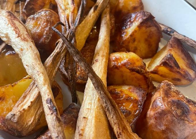 Simple Roast Potatoes & Parsnips with Sea Salt 🧂🥔