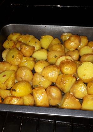 Rozmaringos fokhagymás krumpli recept fotója
