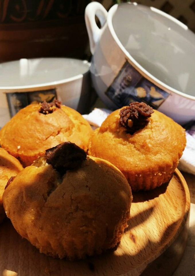 Una foto de Magdalenas de plátano rellenas de Nutella casera