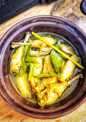 Foto resep Ayam Bumbu Kuning