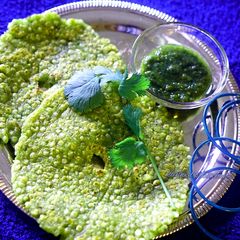 A picture of Hariyali sabudana thalipeeth.